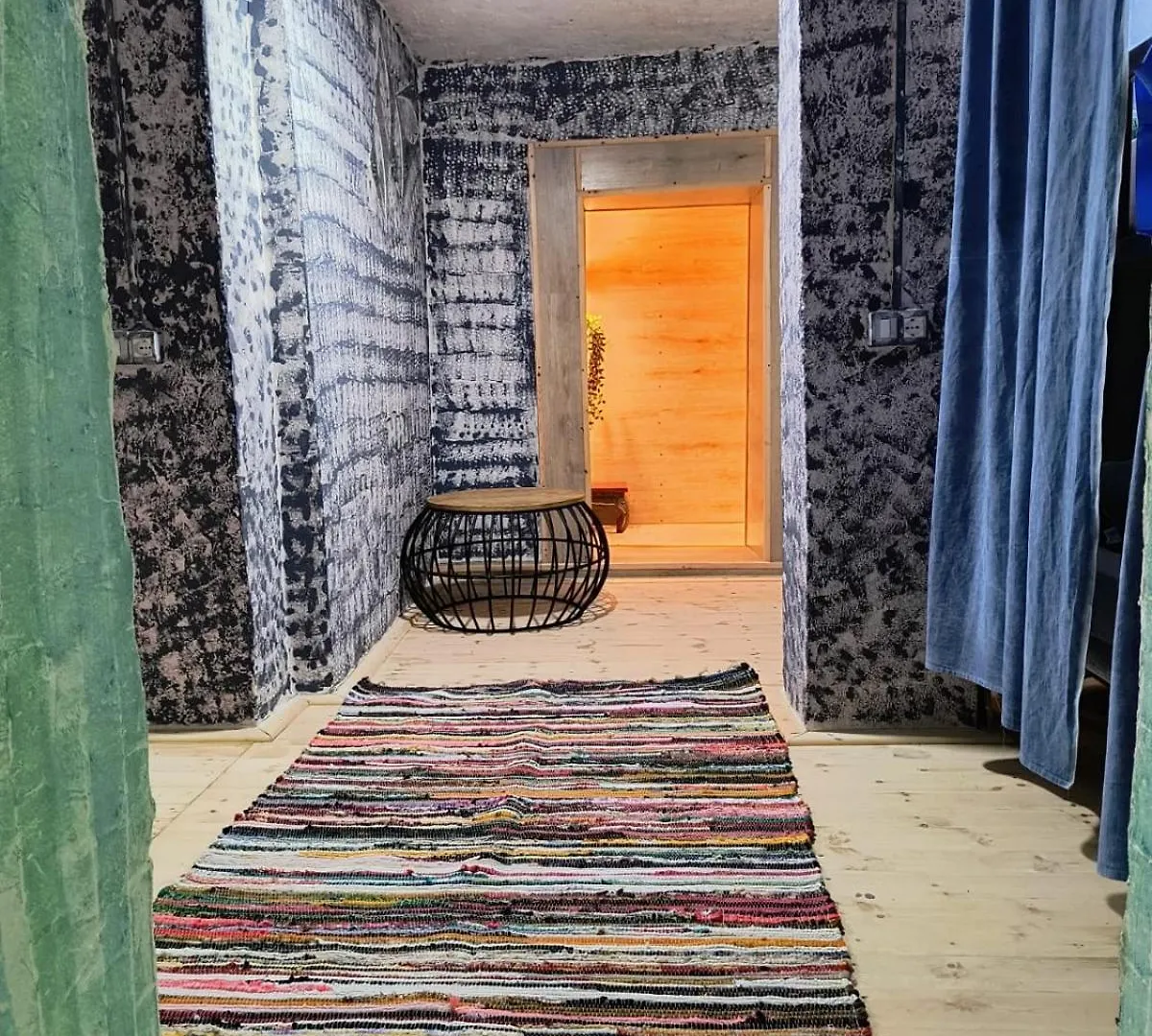 War Bunker Hostel Саранда Албания