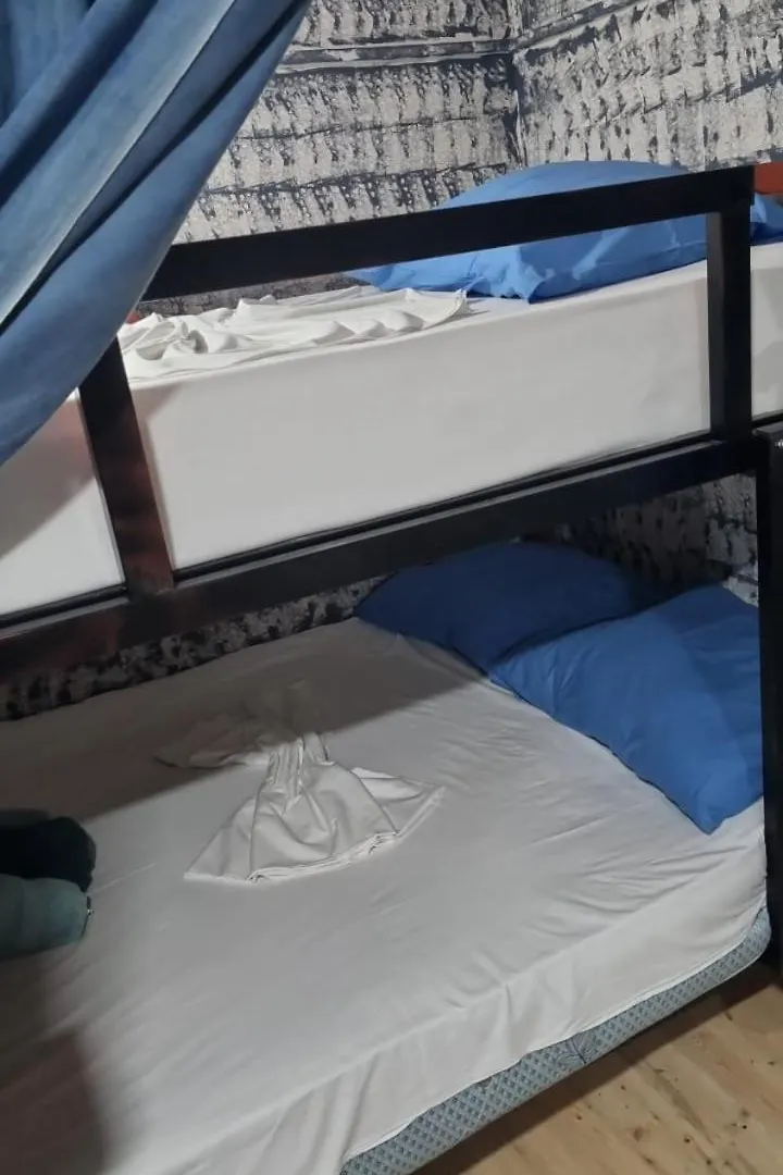 War Bunker Hostel Sarandë